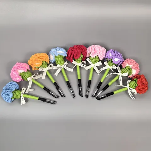 Handgemaakte Gebreide Gehaakte Anjer Bloem Balpen Creatieve Wollen Garen Neutrale Pen Kantoor Schrijven Kantoorartikelen