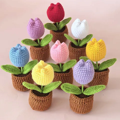 Handgemaakt Gebreide Garen Tulp Potplant Schattige Gehaakte Bloem Bureau Ornament Thuis Kantoor Decoratieve Tafeldecoratie