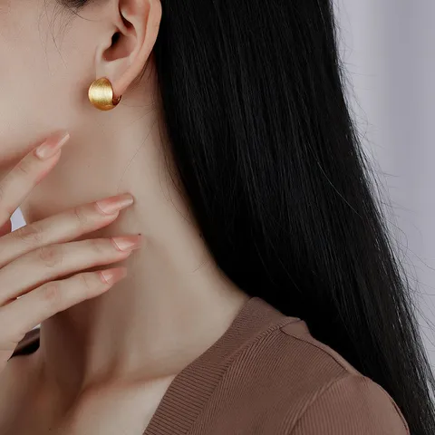 Boucles d'Oreilles Puces Boule Ronde Brossée Design de Niche Luxueux Vintage Texture Lourde Manchette d'Oreille en Cuivre Bijoux de Mode Femme