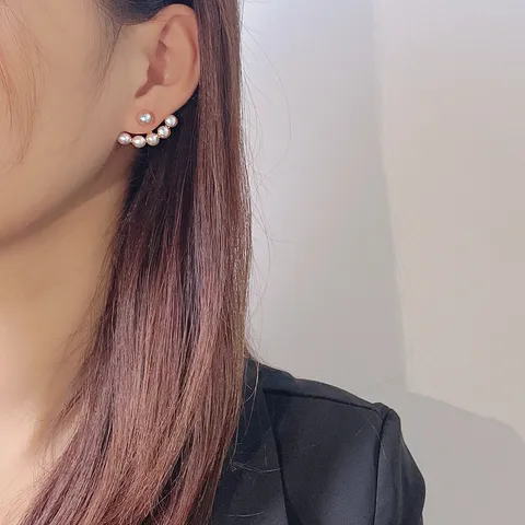 Boucles d'Oreilles Clous Souriantes en Forme d'Éventail en Perle Artificielle Argent Mode Avec Tige en Argent Sterling 925 pour Bijoux Quotidiens pour Femmes