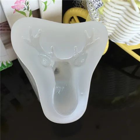 3D Stereo Elk Head Silicone Mold Mirror Surface Deer Antler Casting Resin Epoxy Mold For Christmas Keychain Pendant Jewelry DIY Craft