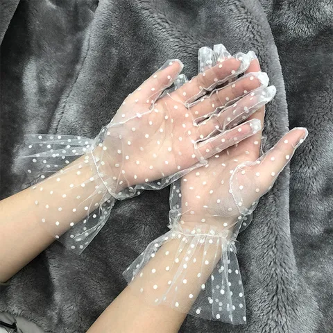 Femmes Été Dentelle Gants de Protection Solaire Court Fin Maille Volants Pois Respirant UV Conduite Gants de Mariage