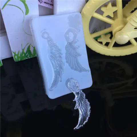 Mirror Surface Mini Angel Wings Stud Earrings Silicone Mold For UV AB Epoxy Resin Casting DIY Craft Jewelry Making Accessory Tool