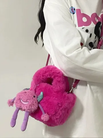 Borsa Secchiello in Peluche Autunno Inverno 2026 Simpatico Ciondolo Bambola Piccolo Mostro Borsa Morbida e Soffice Borsa a Tracolla Casual Donna