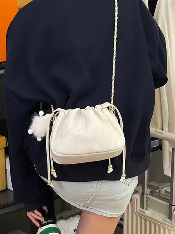 Sac Seau en Cuir PU Mode Style Coreen pour Femmes Sac Bandouliere Casual avec Cordon et Chaine en Metal