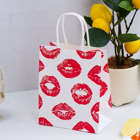 Korean Style White Paper Gift Bag With Red Lips Print Handles Small Packing Pouch For Cosmetics Jewelry Present Wrapper Shop Supplies