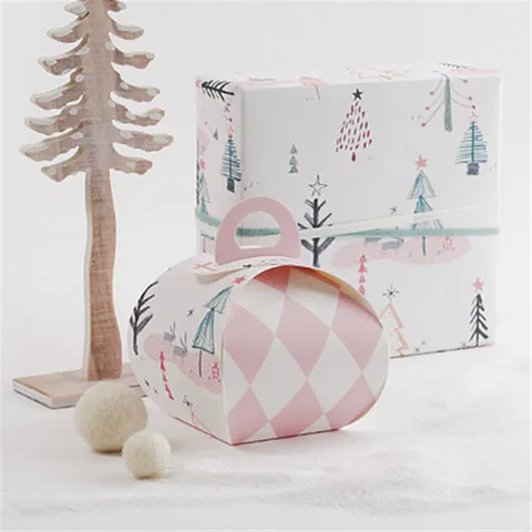 Retro Nordic Style Pink Christmas Tree Lattice Gift Box Paper Treat Handle Box For Cookie Candy Packaging Festival Decoration