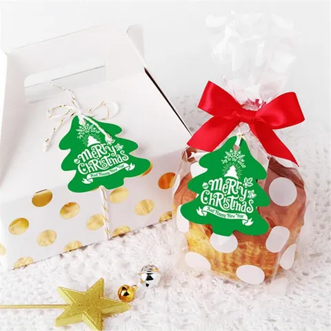 Grüne Weihnachtsbaum Form Papierkarton Geschenkanhänger Festlicher Druck Blanko Nachricht Hängende Dekorative Etiketten Für Feiertagsverpackung Dekoration