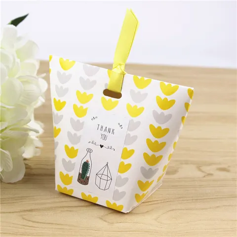 Abstrakte Geometrische Floral Tulpe Kissen Papier Süßigkeiten Box Mit Gelb Satinband Danke Karte Etikett Mini Geschenk Geschenkbox Verpackung
