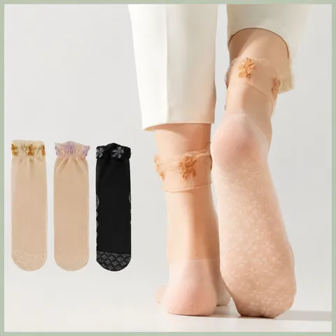 Women Ultra Thin Sheer Short Socks Clover Floral Lace Anti Slip Summer Stockings