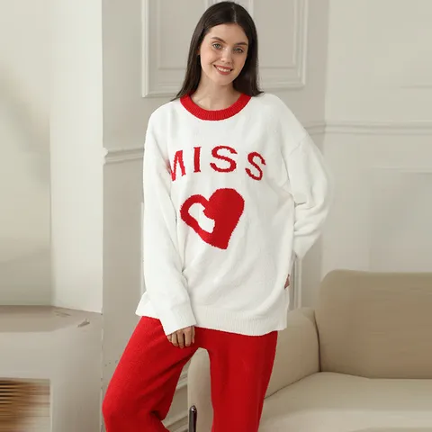 Women Long Sleeve Loungewear Set Thick Flannel Pajamas Warm Winter Casual Cute Heart Print Top And Bottom Sleepwear