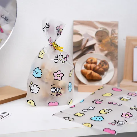Süße Cartoon Blume Bedruckt Transluzent Mattiert Kunststoff Geschenktüte Kreative Flache Verpackung Beutel Für Lehrertag Party Leckereien Snacks Hüllen