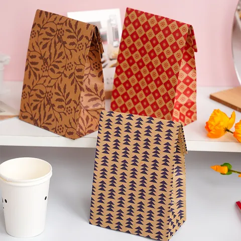 Vintage Kraft Paper Gift Bags With Botanical Leaves Geometric Pattern Flat Open Pocket Shopping Goodie Bag For Wedding Party Retail Pack