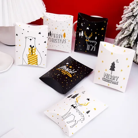 Scatola Regalo di Natale Dorata a Forma di Cuscino in Cartoncino per Caramelle e Feste Con Stampa di Renna e Orso Polare