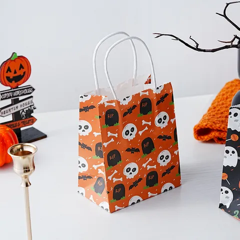 Halloween Cartoon Paper Gift Bag Mini Small Pumpkin Skull Ghost Printed Favor Packaging Handbag With Handle For Festival Treats Party Supplies