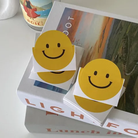 Mignons Autocollants Visage Souriant Étiquettes Adhésives Rondes Thank You En Papier Pour Emballage Cadeau Scrapbook Sceaux Enveloppe