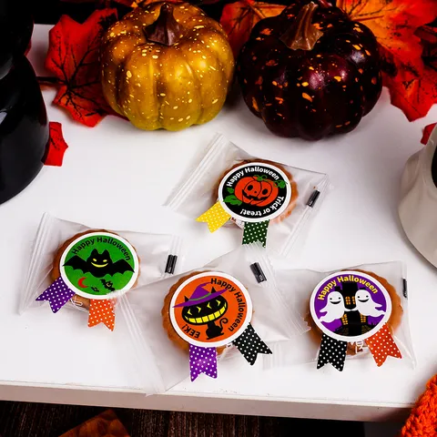 Halloween Self Adhesive Stickers Pumpkin Bat Ghost Cartoon Decorative Labels For Baking Gift Bag Seal Holiday Ornament
