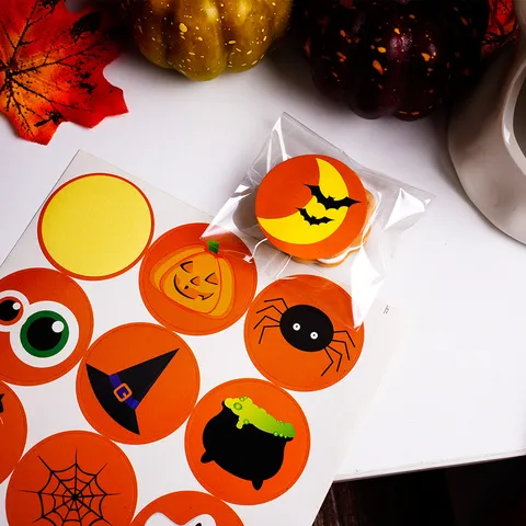 Adesivi di Sigillatura Rotondi di Halloween Fantasma Zucca Cappello da Strega Modello Etichette Autoadesive per Sacchetti di Caramelle Festa