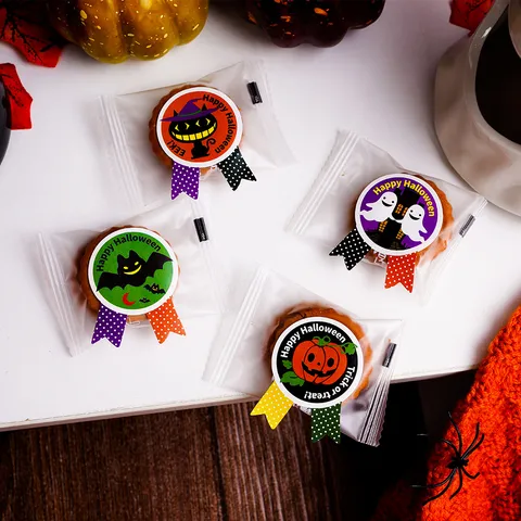 Halloween Self Adhesive Stickers Pumpkin Bat Ghost Cartoon Decorative Labels For Baking Gift Bag Seal Holiday Ornament