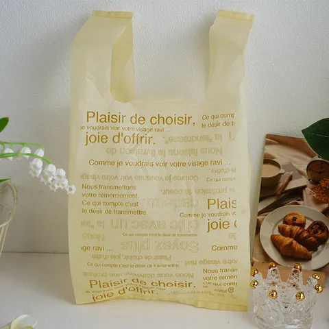 Minimalist Plastic Gift Wrapping Tote Bag French Letter Printed Handle Plastic Bag For Birthday Holiday Gift Packaging Retail Shopping
