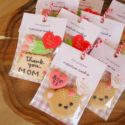 Autocollants d'Étanchéité pour Emballage Cadeau Fête des Mères Forme de Cœur Œillet Fleur Étiquettes Adhésives en Papier pour Boîte Sac de Cuisson