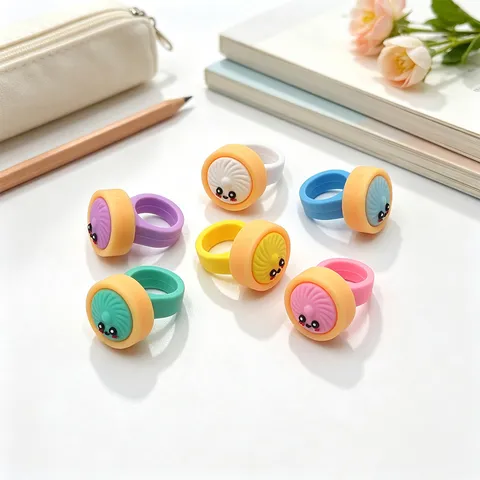 Anello a Forma di Panino al Vapore di Simulazione del Fumetto Carino Anello al Dito Regolabile in Gomma Morbida in PVC per Regalo di Gioielli per Bambini