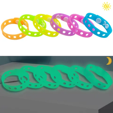 Bracelets en Silicone Colorés Bracelets en Caoutchouc DIY Breloques de Chaussure à Trou Bracelets de Fête Petits Cadeaux Pour Enfants