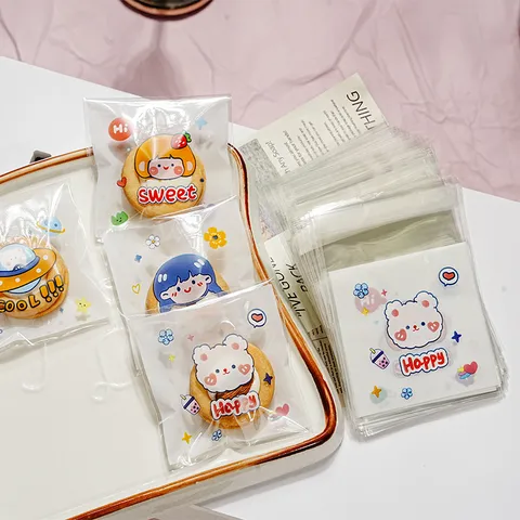 Sacs Cadeaux en Plastique Auto-Adhésifs Mignons de Bande Dessinée pour l'Emballage de Biscuits Bonbons Pochette Refermable Transparente pour Bijoux Enfants