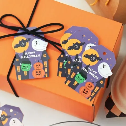 Halloween Cartoon Karton Geschenkanhänger Lila Kürbis Geist Bedruckt Dekorative Feiertag Nachricht Hängende Etiketten Für Party Bäckerei