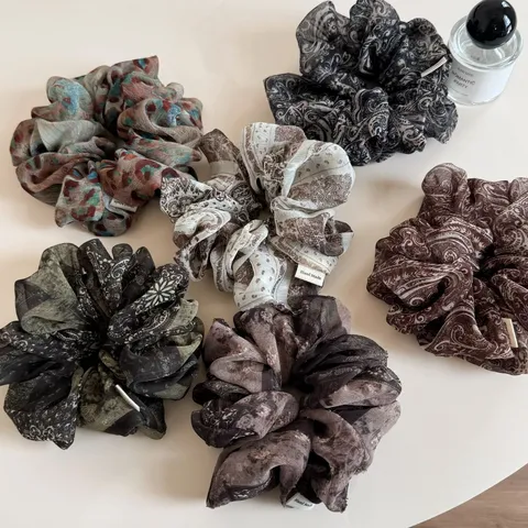 Vintage Paisley Print Hair Scrunchie Lightweight Breathable Fabric Hair Tie Ponytail Holder Retro Hair Accessories For Women