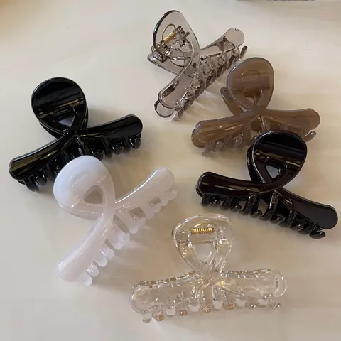 Fermaglio a Granchio per Capelli in Plastica Incrociata Lucida in Stile Coreano Accessori Moda Capelli Donna