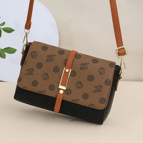 Women's Vintage PU Leather Crossbody Bag Retro Monogram Flap Shoulder Bag Casual Chic Messenger Bag Female Handbag