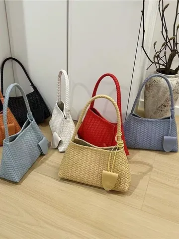 French Niche Elegant Woven Shoulder Bag Women Fashion PU Leather Underarm Handbag With Small Pouch Pendant Daily Casual Purse