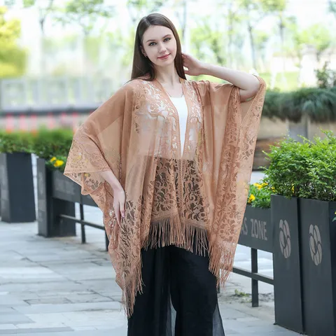 Damen Spitzen-Schal Cover-Up Europäischer Amerikanischer Stil Polyester Sonnenschutz Kimono Hohl Blumen Strand Cardigan