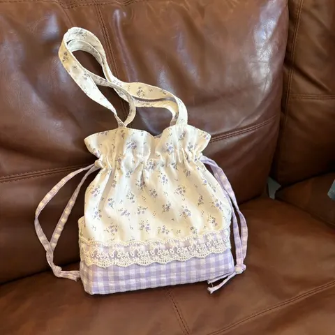 Women's Canvas Crossbody Bag Cute Purple Floral Plaid Bucket Bag Casual Drawstring Shoulder Bag With Lace Trim