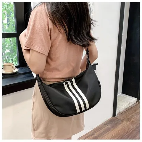 Large Capacity Oxford Cloth Shoulder Bag Women Casual Minimalist Crossbody Dumpling Bag Fashion Daily Handbag
