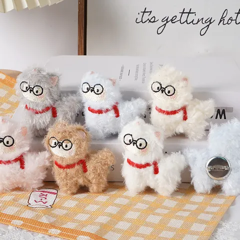 Schattig Cartoon Alpaca Pluche Speelgoed Ornament Met Sjaal Bril Mini Gevuld Dier Hanger Broche Voor Tas Haar Accessoires Cadeau