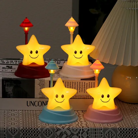 Luce Notturna Creativa a Stella Sorridente Lampada da Tavolo in Plastica ABS per Camera da Letto Studio Regalo Decorazione Natale