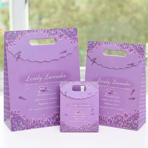 Lavendel Paarse Papieren Geschenktas Met Handvat Bloemdesign Romantisch Feest Verjaardag Bruiloft Verpakkingstas Voor Cadeaus