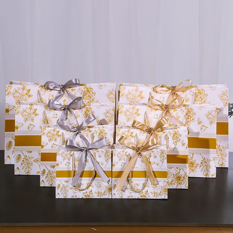 Decoratieve Bloemen Cadeautasken Papier Verpakking met Strikken voor Feest Huwelijk