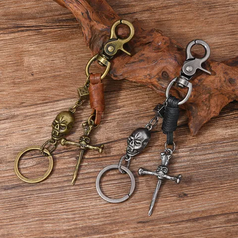 Retro Punk Zinc Alloy Skull Keychain Handmade Woven Cowhide Leather Key Ring Cross Sword Dice Car Pendant Men Waist Chain Jewelry Gift