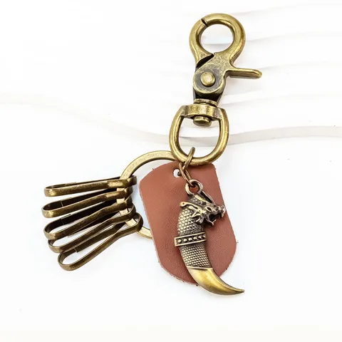 Retro Biker Zinc Alloy Wolf Head Keychain Punk Cowhide Leather Strap Key Ring Antique Bronze Animal Charm Waist Chain Pendant Gift For Men Women Bag Accessories
