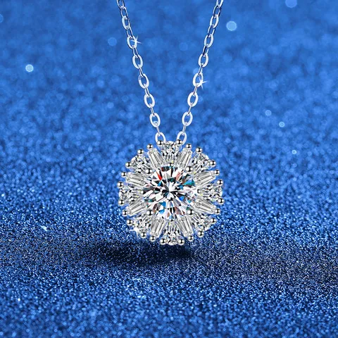 Moissanite 925 Silver Sunflower Pendant Necklace Luxury Sparkle Chain Jewelry Gift For Women Daily Wear