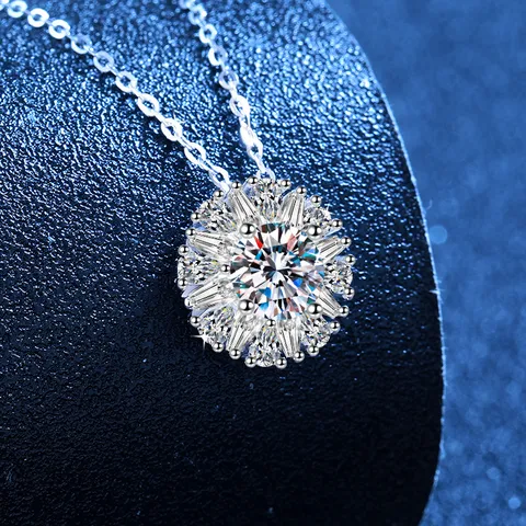 Moissanite 925 Silver Sunflower Pendant Necklace Luxury Sparkle Chain Jewelry Gift For Women Daily Wear
