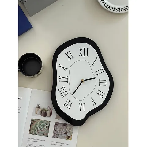 Creative Melting Wall Clock Modern Abstract Acrylic Silent Hanging Clock Roman Numerals Art Decor For Living Room