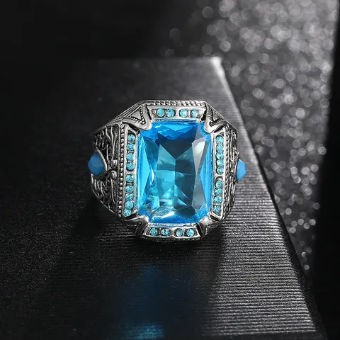 Anello a Fascia Intagliato in Strass di Lega Vintage Anello da Dito in Cristallo Rettangolare Geometrico Dominante per Uomo Gioielli da Festa Punk Regalo
