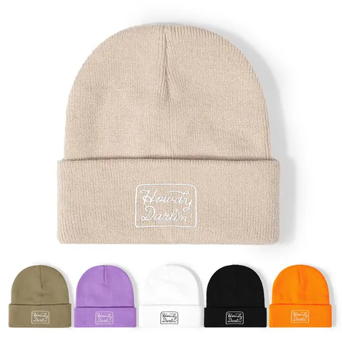 Casual Acryl Strickmuts Gestikte Letter Omslag Warme Wintermuts Voor Heren Dames Effen Kleur Randloze Outdoor Muts