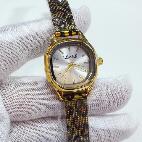 Reloj de Cuarzo Octogonal Vintage para Mujer Con Correa de Aleación de Leopardo Oro Esfera Pequeña Reloj de Pulsera Elegante
