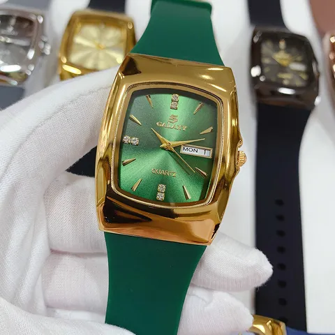 Montre à Quartz Tonneau en Alliage Rétro Avec Bracelet en Silicone Décor en Strass Affichage du Calendrier Étanche Mode Montre de Couple Or Business Casual Montre-Bracelet