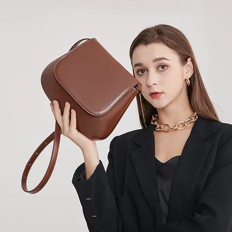 Women PU Leather Crossbody Saddle Bag Vintage Small Flap Shoulder Bag Casual Chic Daily Handbag Purse For Women